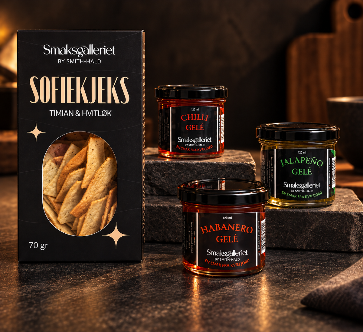 Pakke med kjeks, chilligele, jalapeno gele, habanerogele